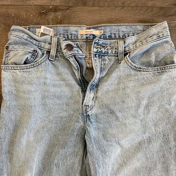 Levi's Light Blue women’s baggy dad Jeans EUC size 27 - Picture 2 of 4